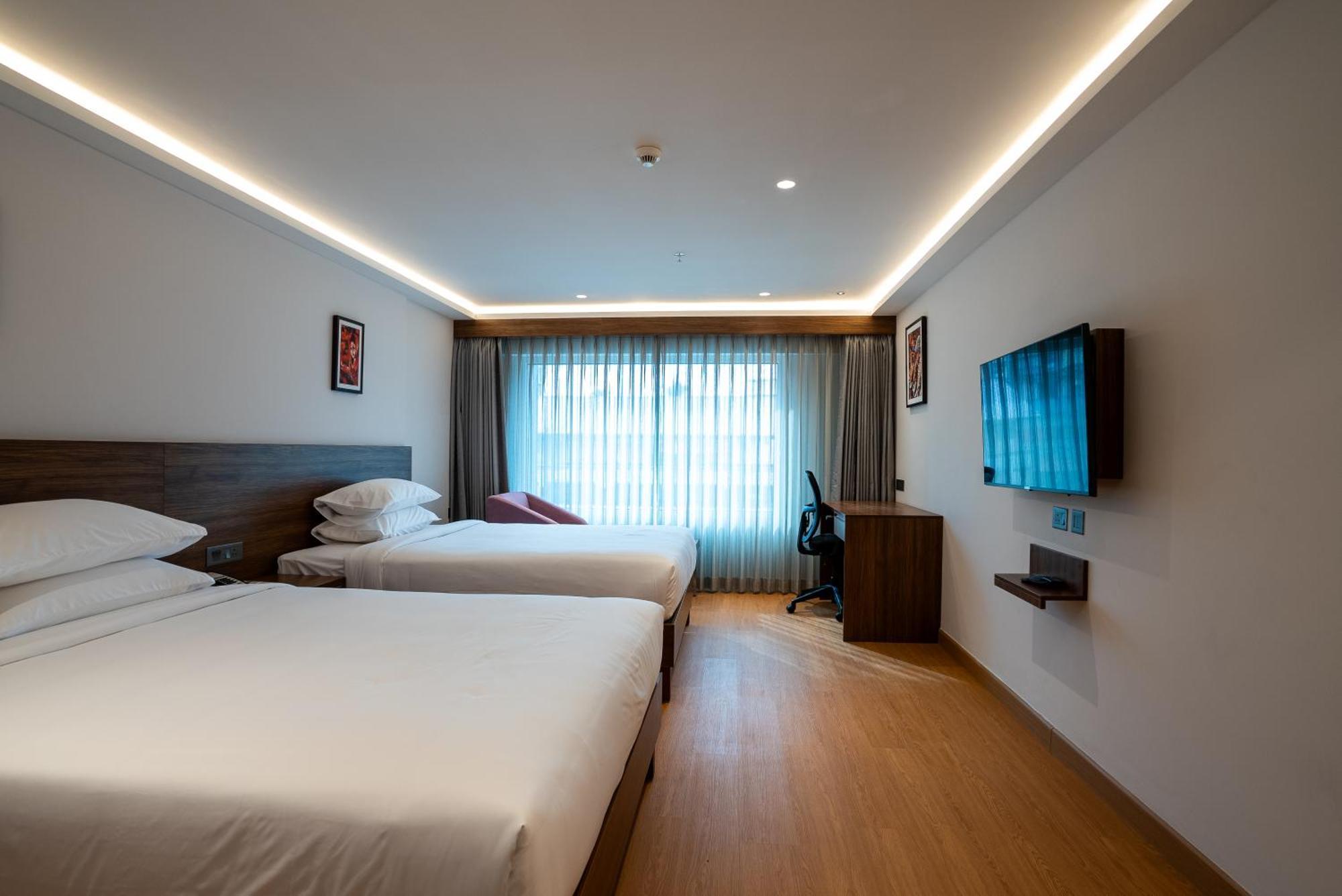 Lilac Hotel Guruvayur Exterior photo